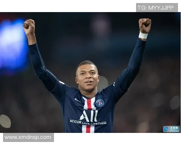 天下足球精彩回顾与分析 每周一晚上8点为你呈现全球足球热潮与精彩瞬间